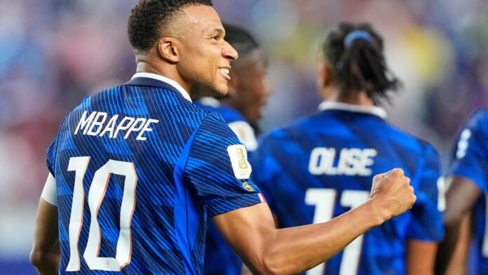 Mondial 2026 : la France qualifiée en seizièmes de finale au bout de la nuit Mondial 2026 : la France qualifiée en seizièmes de finale au bout de la nuit