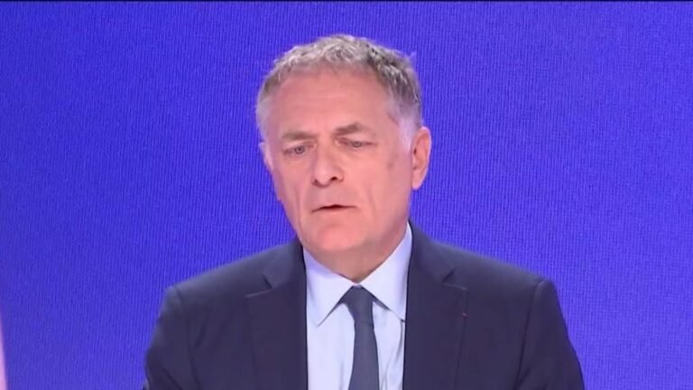 Mortalité due à la canicule, dépenses de santé… L'interview de Philippe Juvin dans le "8h30 franceinfo"