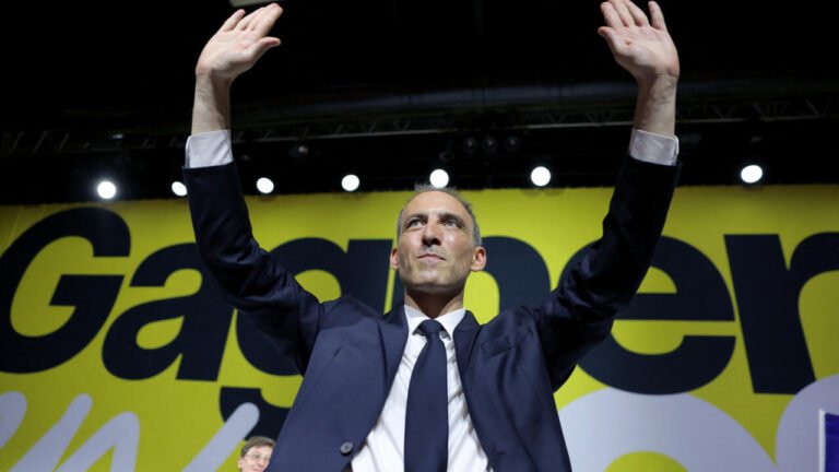 Présidentielle 2027 : en meeting, Glucksmann veut "ramener la gauche au pouvoir"