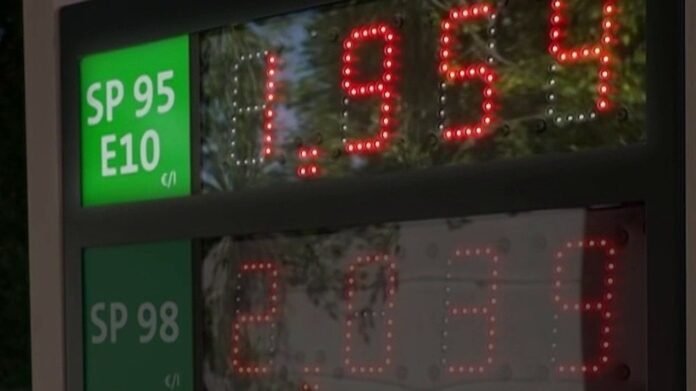 Prix des carburants : à quoi faut-il s'attendre à la pompe après l'annonce de l'accord de paix au Moyen-Orient ? Prix des carburants : à quoi faut-il s'attendre à la pompe après l'annonce de l'accord de paix au Moyen-Orient ?