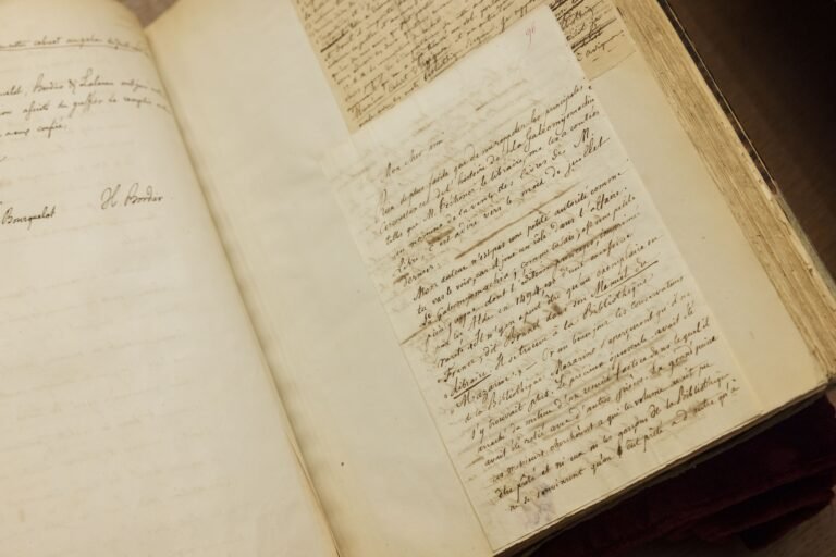 Quand un professeur du Collège de France pillait les bibliothèques françaises