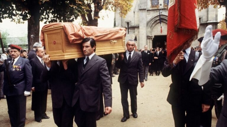 RECIT. "Le suicide n'est pas crédible" : les mystères de l'affaire Robert Boulin, le ministre retrouvé mort "noyé" dans 50 centimètres d'eau