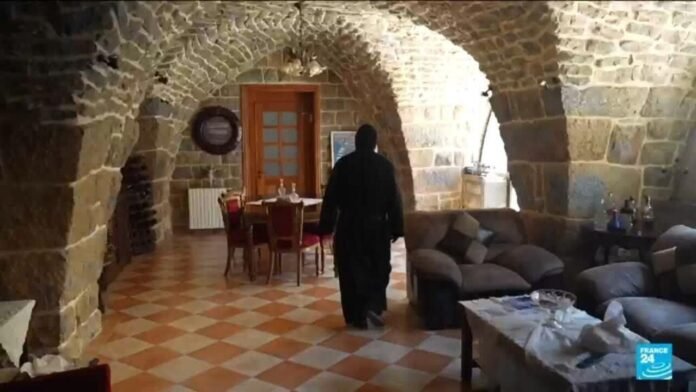 Reportage : un monastère chrétien au Liban accueille des réfugiés chiites