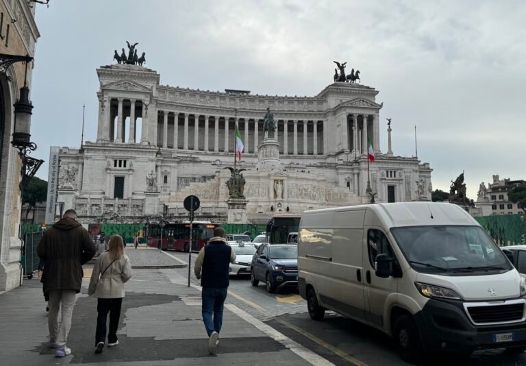 Rome lira Dostoïevski en silence pour s'endormir