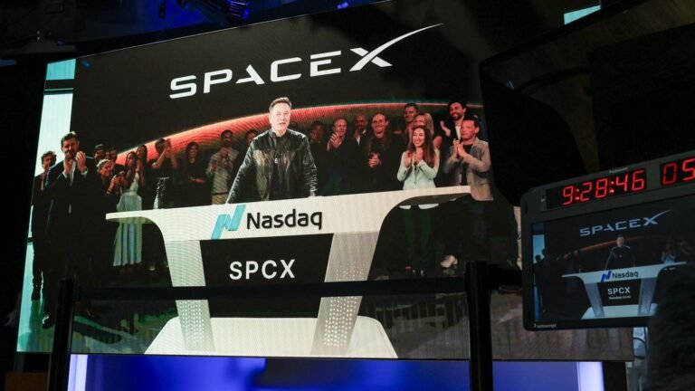 SpaceX entre en bourse : "On va retirer le mot 'fiction' de 'science-fiction'," promet Elon Musk