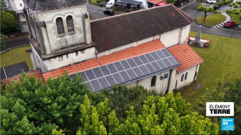 Un village opte pour le tout-solaire face à la montée des factures de l'énergie