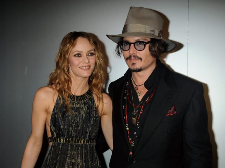 Vanessa Paradis et Johnny Depp : leur fils Jack sort de l’ombre, rare apparition à Paris pour son tout premier film