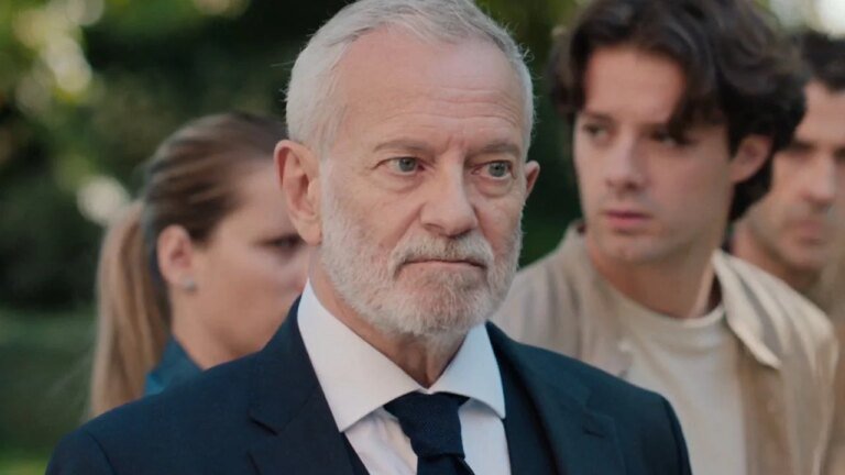 Zodiaque sur TF1 : “On se serait planté si on avait fait autrement”, Francis Huster justifie ce changement radical par rapport à la saga il y a 20 ans