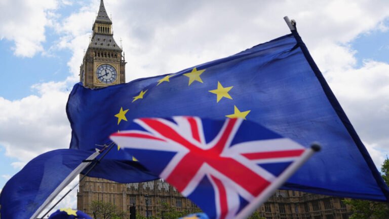 "Des dégâts considérables" : dix ans après, le Brexit continue de plomber l'économie britannique