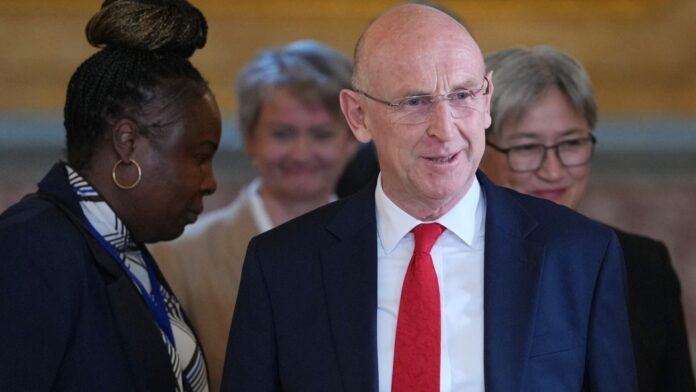 "Vous n'avez pas été en mesure de mobiliser les ressources pour défendre le pays": le ministre britannique de la Défense claque la porte du gouvernement "Vous n'avez pas été en mesure de mobiliser les ressources pour défendre le pays": le ministre britannique de la Défense claque la porte du gouvernement
