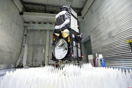Sentinel 3C en chambre anechoique.