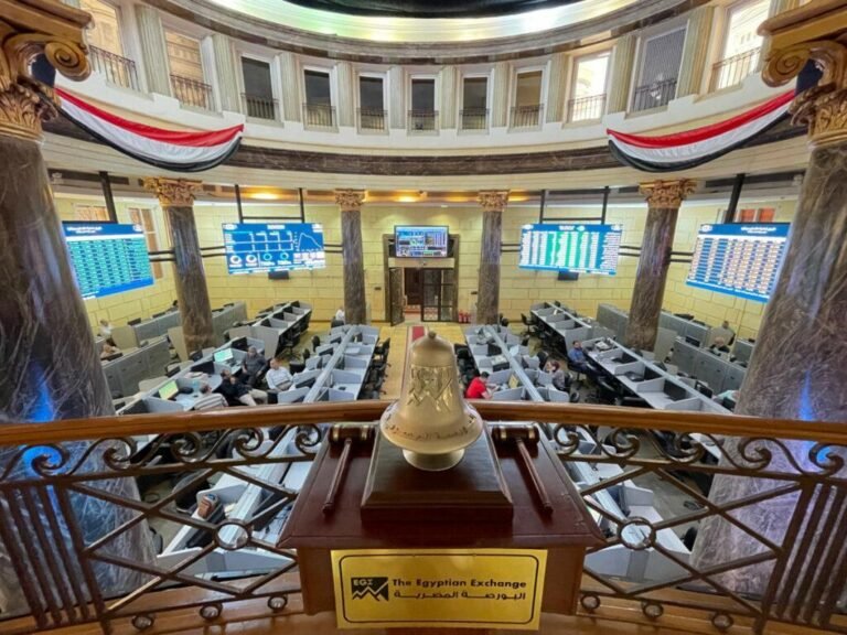 ضمن خطة بيع الأصول.. مصر تقيد 4 شركات حكومية في البورصة