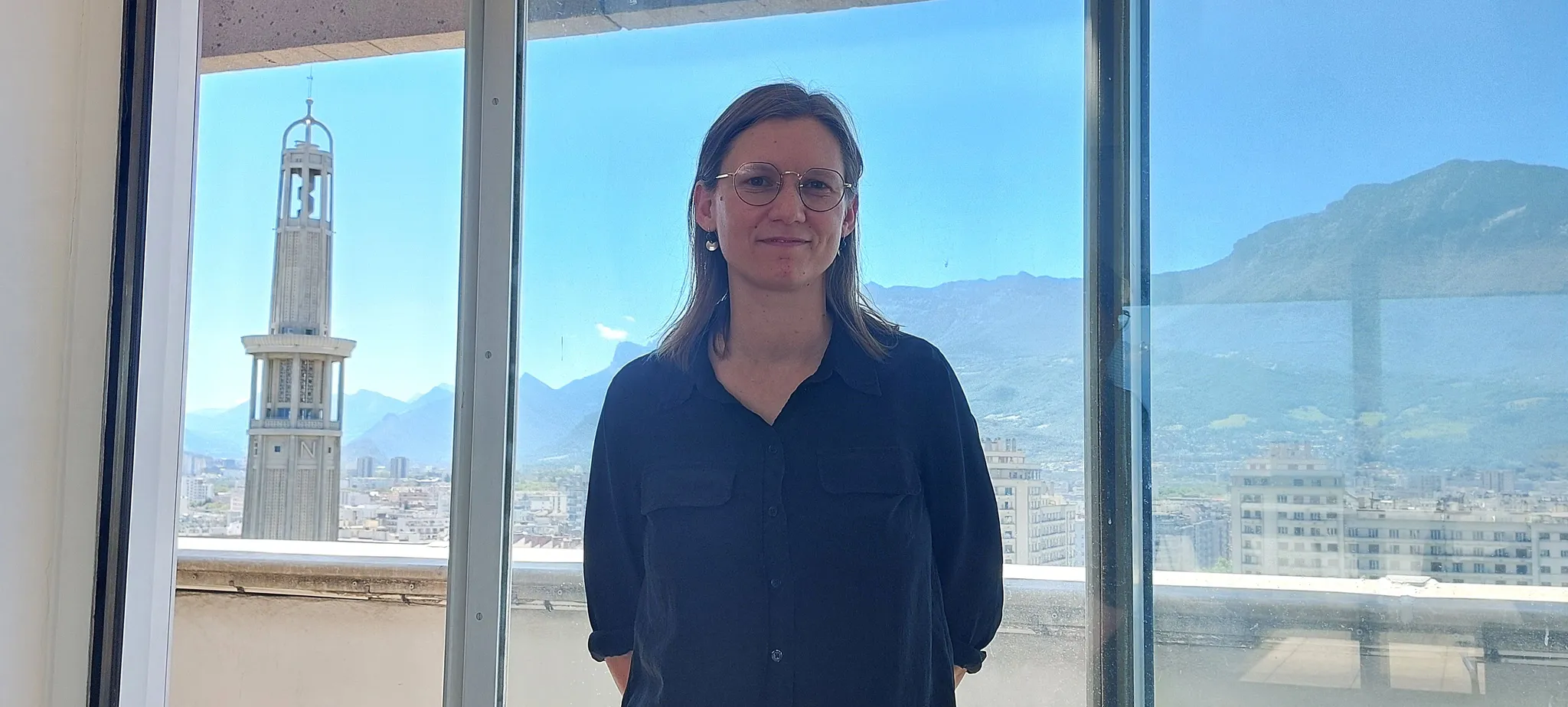 Rebecca Bilon, directrice du Muséum de Grenoble et responsable de l’ouverture au public de la tour Perret, au dernier étage de la mairie de Grenoble.