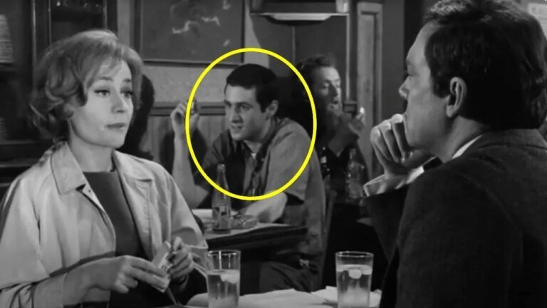 Aujourd'hui, il est célèbre dans le monde entier ! Il y a 61 ans, cet acteur légendaire faisait ses premiers pas au cinéma. L'avez-vous reconnu ?