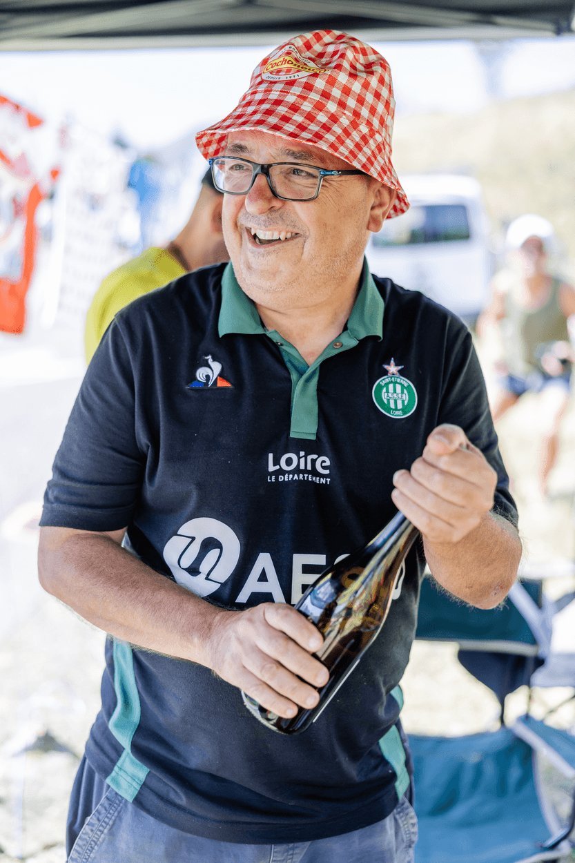 Philou, supporter des Verts, à l’apéro.