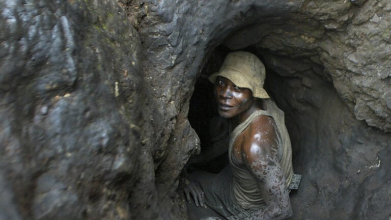 À Abidjan, l'Afrique repense l'avenir de ses minerais stratégiques