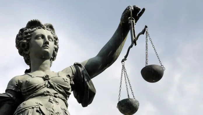 A quoi croyons-nous encore ? : Peut-on croire au droit ? A quoi croyons-nous encore ? : Peut-on croire au droit ?