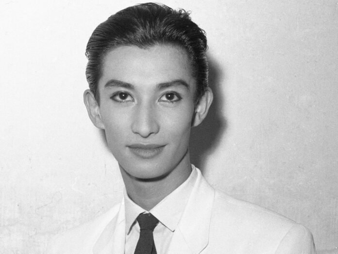 Akihiro Miwa, une vie en violet contre toutes les frontières