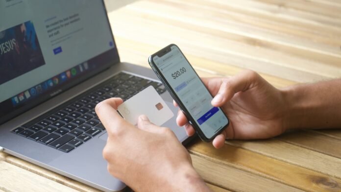 Banque professionnelle : avec 3 mois offerts, c'est peut-être la meilleure banque en ligne de l'année