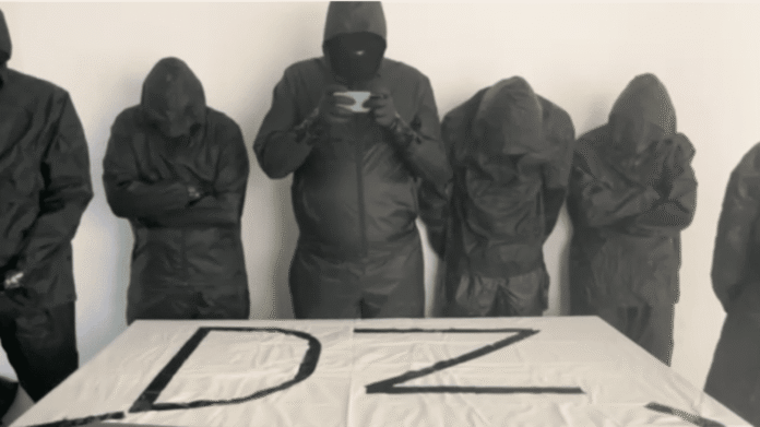 Ce que l'on sait de la vidéo des hommes cagoulés qui se présentent comme étant des membres de la DZ Mafia et nient avoir menacé le maire d'Alès