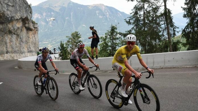 DIRECT. Tour de France : la dernière chance pour une victoire française ? Suivez la redoutable étape alpine entre Voiron et Orcières-Merlette avec nous