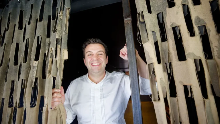 Dans la bibliothèque de… : Dans la bibliothèque d'Alexandre Gauthier