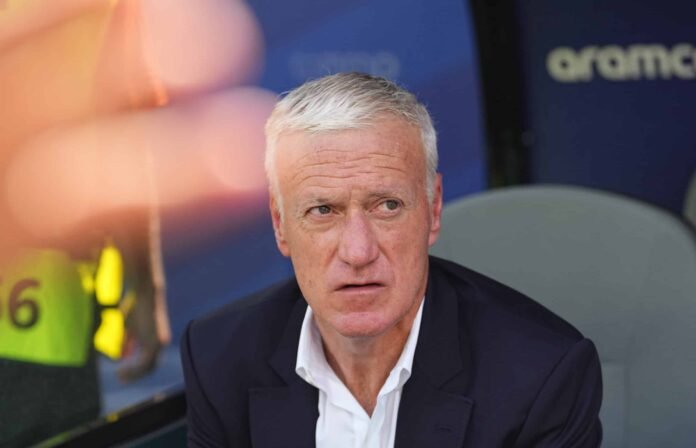 Didier Deschamps : quelques jours après le décès de sa maman, une énorme polémique enfle