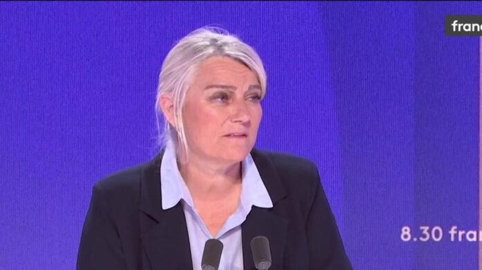 Doublement des franchises médicales et hausse du ticket modérateur : les économies sont estimées entre un et deux milliards d'euros