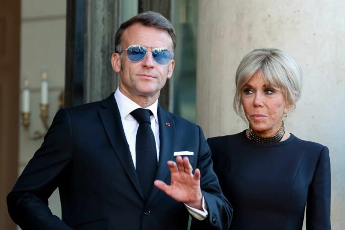 Emmanuel et Brigitte Macron, c’est la fin