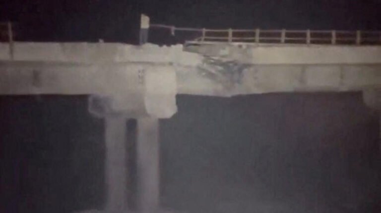 En direct : des infrastructures de transports touchées par des frappes américaines en Iran