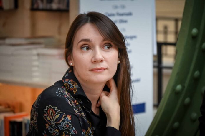 Expulsion de la chroniqueuse Xenia Fedorova : CNews monte au créneau