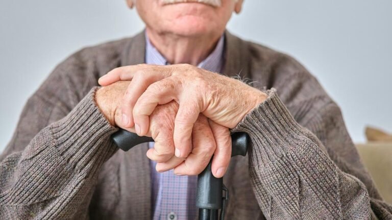 Héritage: les enfants des baby-boomers risquent de recevoir beaucoup moins d'argent qu'ils ne l'imaginent