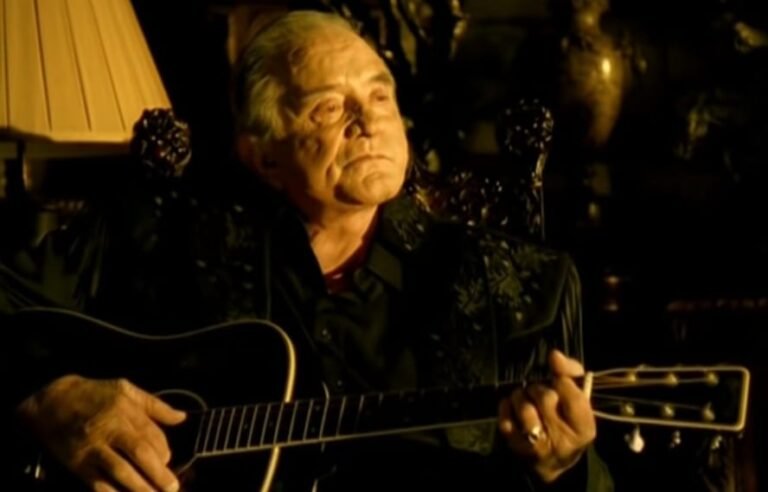 Johnny Cash : Hurt aux MTV Video Music Awards 