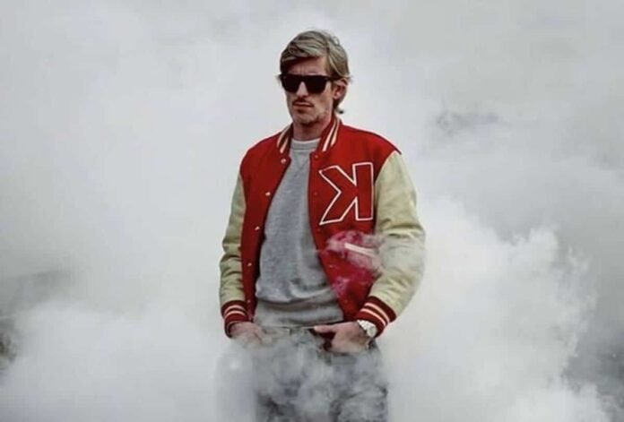 Kavinsky : le célèbre DJ âgé de 50 ans retrouvé mort à son domicile parisien
