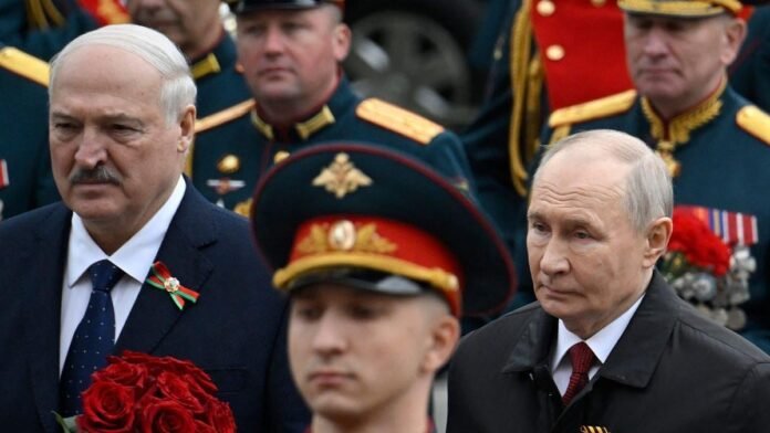 La Biélorussie n'envoie pas ses soldats au front, mais elle aide activement la Russie à faire la guerre