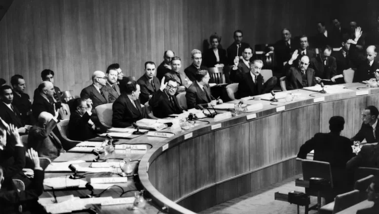 La Guerre d’Espagne, une guerre civile européenne 10/11 : ONU : la condamnation du régime de Franco en Espagne en 1946