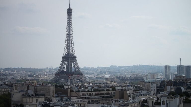 La Ville de Paris a voté "le doublement de la taxe sur les logements vacants" pour inciter les propriétaires à les remettre sur le marché
