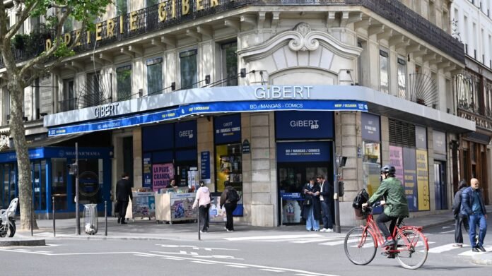 La direction des librairies Gibert envisage de supprimer 84 postes sur 500 au cours du second semestre 2026 La direction des librairies Gibert envisage de supprimer 84 postes sur 500 au cours du second semestre 2026