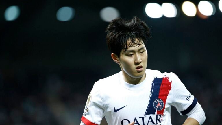 Le PSG s'apprête à vendre son milieu offensif Lee Kang-in à l'Atlético Madrid