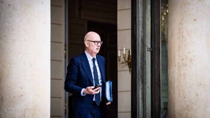 Le gouvernement français abaisse la prévision de croissance de la France pour 2026, de 0,9% à 0,7%