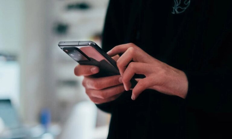 Le prix du giga explose chez les opérateurs, le rachat de SFR fait sauter les digues
