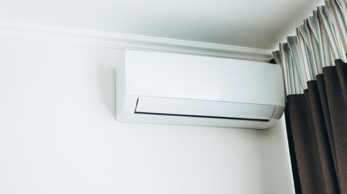 Les arnaques sur les climatiseurs se multiplient