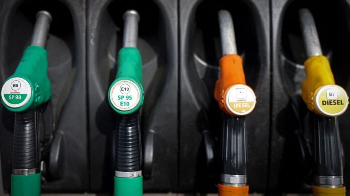 Les recettes fiscales liées aux carburants ont baissé de 80 millions d'euros sur les six premiers mois de l'année, selon le gouvernement