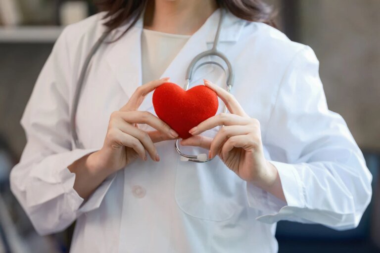 Maladies cardiovasculaires : 80 % des hospitalisations pourraient être évitées, les mesures chocs du gouvernement