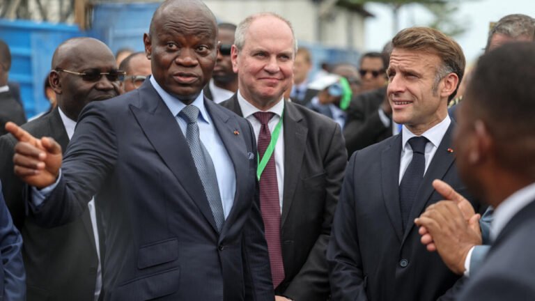 Manganèse et base militaire au programme de la visite d'État du président gabonais à Paris