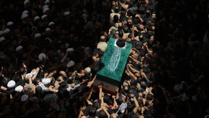 Marine Le Pen candidate, funérailles d'Ali Khamenei, France-Maroc au Mondial : la semaine en images