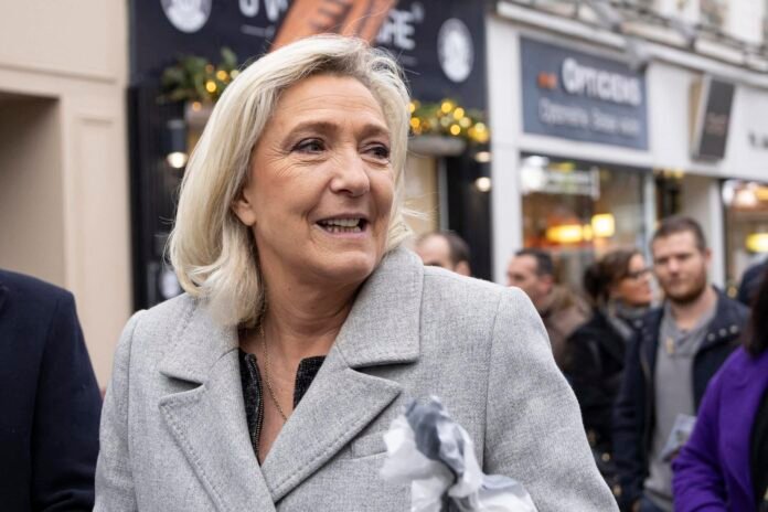 Marine Le Pen victime d’un attentat « à l’âge des poupées » : cette terrible nuit qu’elle n’a jamais oubliée