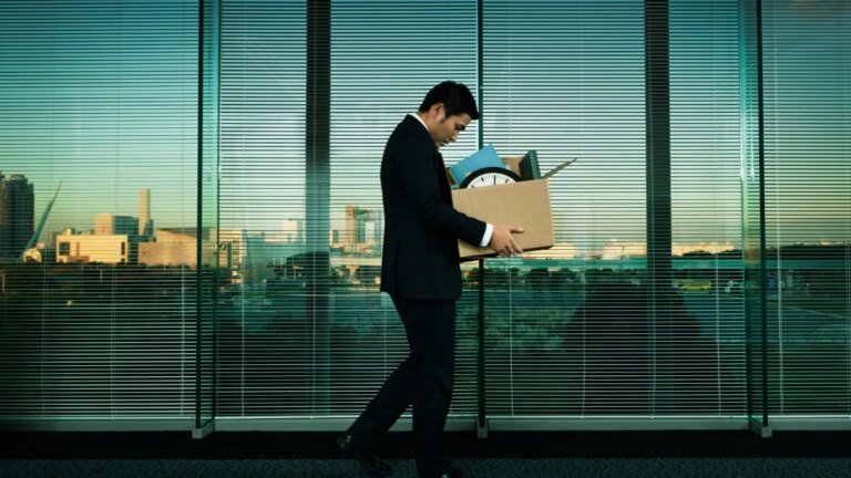 Meta aurait licencié des salariés à l’aide d’une IA : voici pourquoi ce serait inimaginable en France