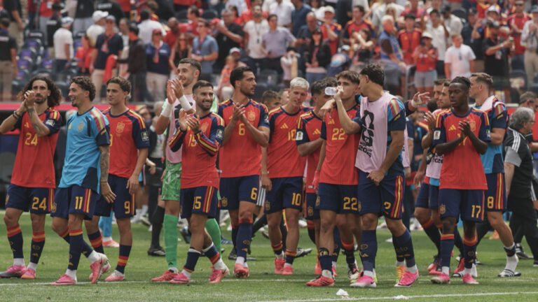 Mondial 2026 : L'Espagne s'impose sur le fil face à la Belgique et rejoint les Bleus en demies