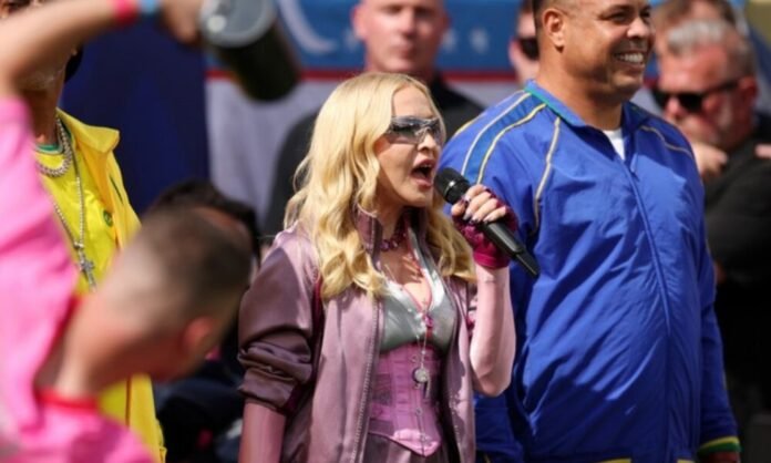 Madonna sur scène au halftime show de la finale de la Coupe du monde 2026